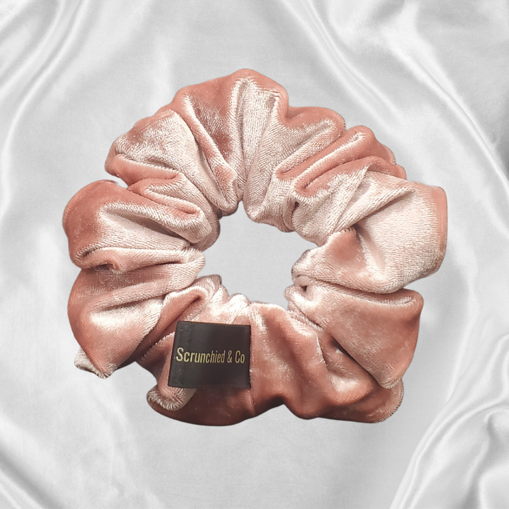 First kiss super scrunch